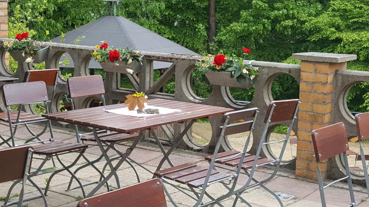 Hotel Kreuzbergbaude Beim Berzdorfer See Mit Wohlfuehl Sauna Markersdorf Eksteriør billede